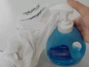 胶水弄到衣服上如何去除？