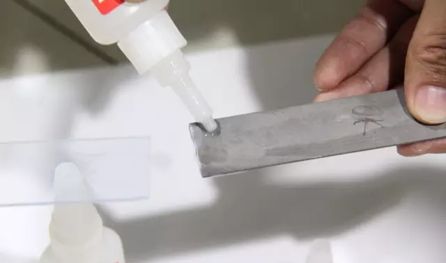伊人直播APP色版下载安装强力瞬间胶水